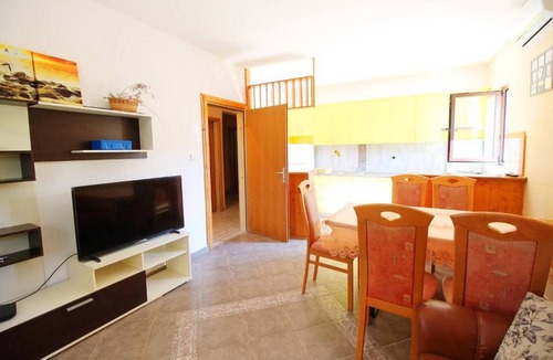 Dinjiska Apartment | Apartments Dubravica - sea view