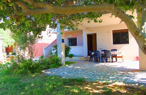 Dinjiska Apartment | Apartments Dubravica - sea view