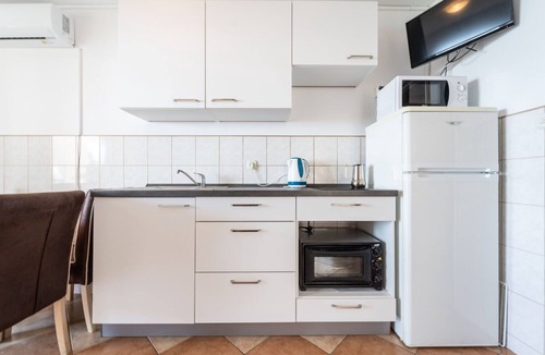 Rtina Apartment | Apartments Edi (105881-A2) - Razanac
