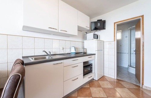 Rtina Apartment | Apartments Edi (105881-A3) - Razanac
