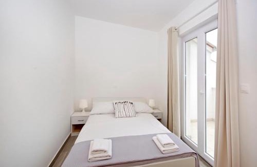 Zrce Apartment | Apartments Frado