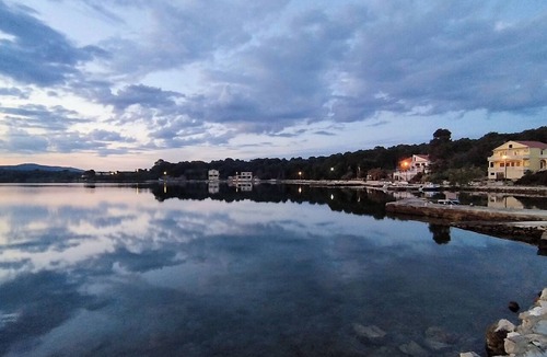 Veli Rat Apartment | Apartments Grbac Veli Rat-Seaside (10454-A2) - Veli Rat (Dugi otok)