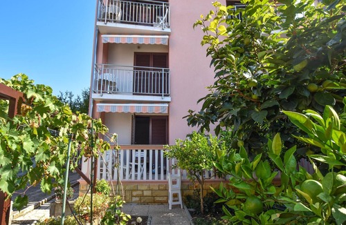 Sveti Filip i Jakov Apartment | Apartments Garoful (82851-A4) - Sv. Filip i Jakov