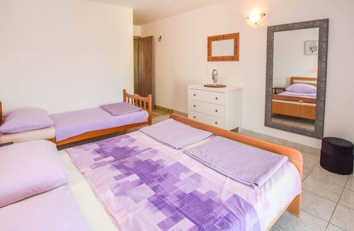 Sveti Filip i Jakov Apartment | Apartments Garoful (82851-A6) - Sv. Filip i Jakov