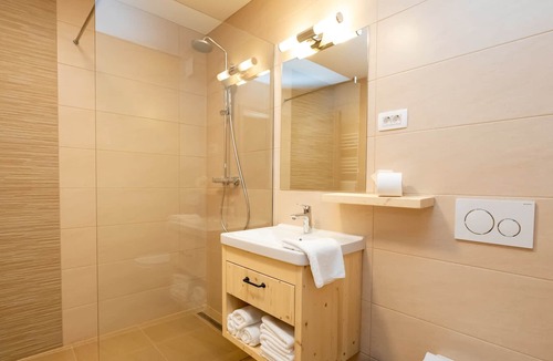 Ukanc Apartment | Apartments Goldhorn Kingdom - Two bedroom apartment with Balcony (D)