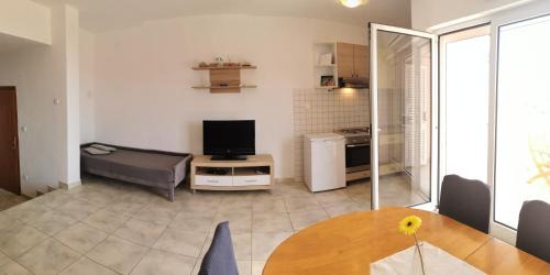Cesarica Apartment | Apartments Golub