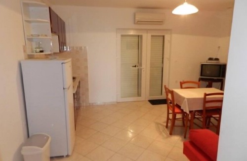 Susica Apartment | Apartments Emil (25881-A2) - Murter - island Murter
