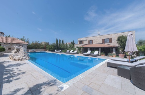 Murter Apartment | Apartments Villa Renata (77411-A1) - Murter - island Murter