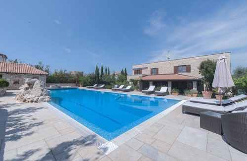 Murter Apartment | Apartments Villa Renata (77411-A2) - Murter - island Murter