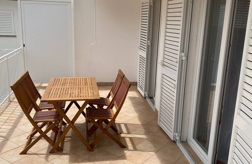 Turanj Apartment | Apartments Roko- Two bedroom apartment with balcony and garden view (B4)