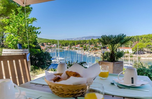 Vrboska Apartment | Apartments Vila Jelka (49712-A3) - Vrboska - island Hvar