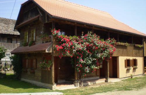 Sisak Apartment | Apartments Iža Na Trem