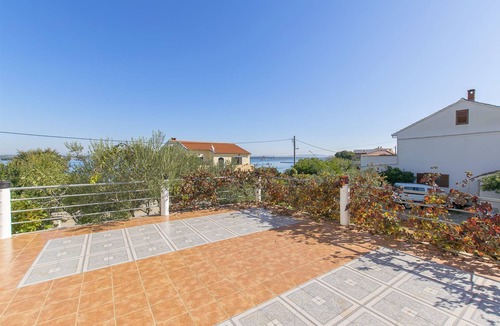 Kraj Apartment | Apartments Irena (16831-A2) - Tkon - island Pasman