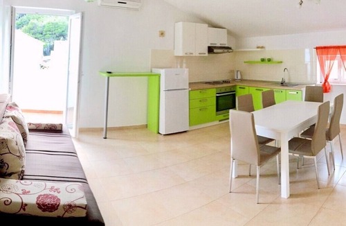 Dugi Rat Apartment | Apartments Iskra, (15894), Duće, Croatia