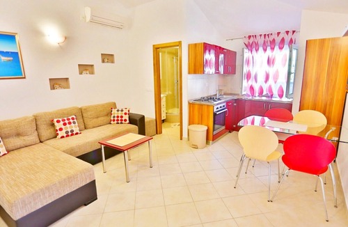 Cove Osibova (Milna) Apartment | Apartments Ivan, (14798), Osibova, hr