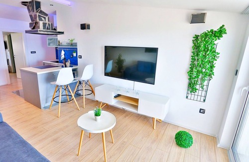 Solin Apartment | Apartments Ivan, (15797), Solin, hr