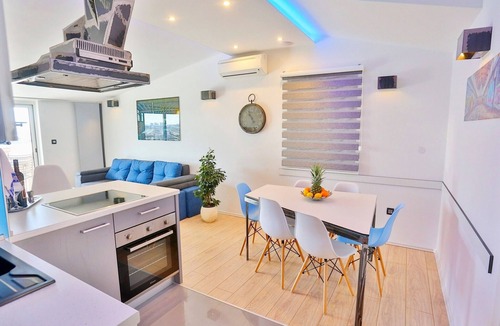 Solin Apartment | Apartments Ivan, (15797), Solin, hr