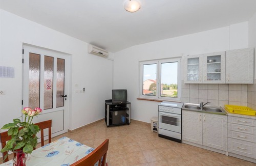Vrsi Apartment | Apartments Ivan (35321-A1) - Vrsi (Zadar)