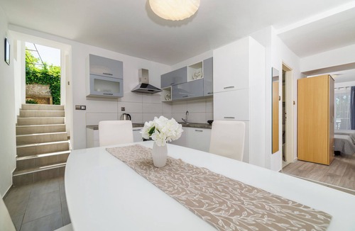 Klanfari Apartment | Apartments Jadranka (66421-A1) - Dramalj (Crikvenica)