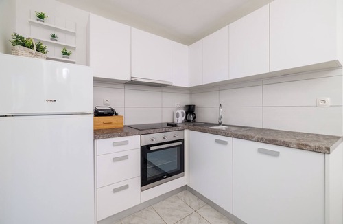 Klanfari Apartment | Apartments Jadranka (66421-A2) - Dramalj (Crikvenica)