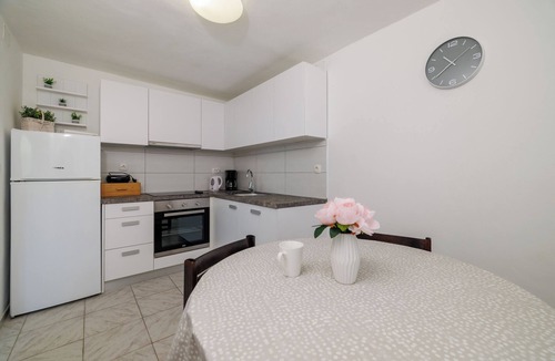Klanfari Apartment | Apartments Jadranka (66421-A2) - Dramalj (Crikvenica)