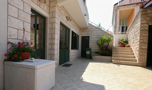 Loviste Apartment | Apartments Jadranka