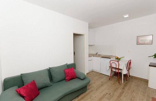 Bili brig Apartment | Apartments Jadro (10474-A4) - Makarska