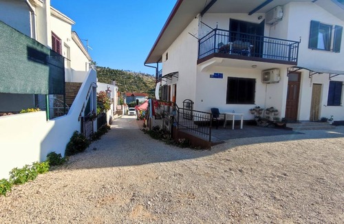 Podglavica Apartment | Apartments Jakoubek (10621-A7) - Rogoznica