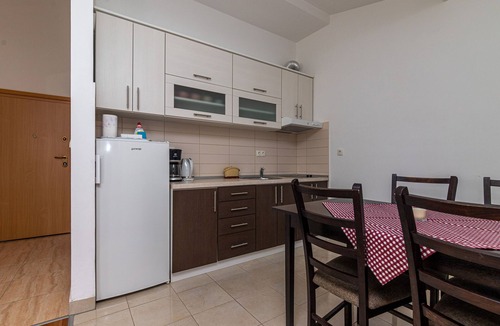 Mastrinka Apartment | Apartments Janja (30131-A3) - Arbanija (Ciovo)