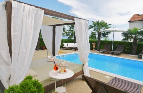 Poljane Apartment | Apartments Jasminka, (16389), Ičići, Croatia