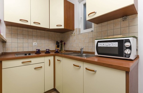 Omis Apartment | Apartments Jasna (35911-A1) - Omis