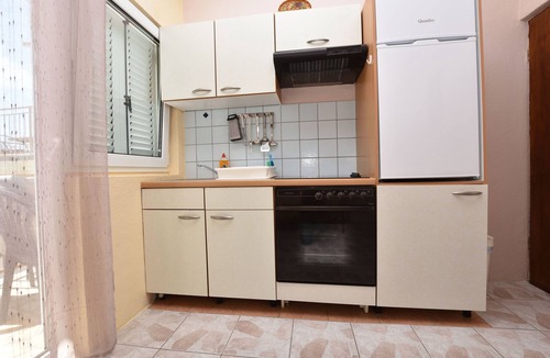 Primosten Burnji Apartment | Apartments Jurkic (78001-A5) - Dolac