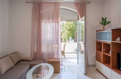 Prizba Apartment | Apartments K & N -One Bedroom Apartment