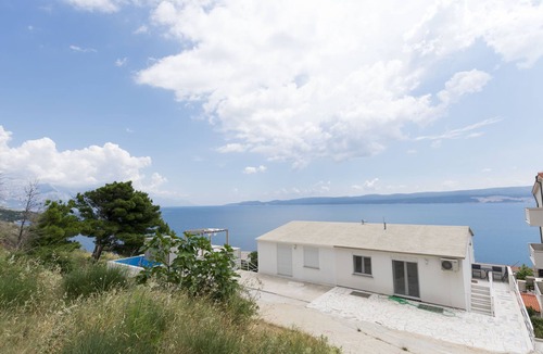 Ruskamen Apartment | Apartments Katarina (54571-A2) - Lokva Rogoznica