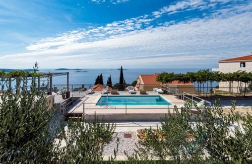 Zavrelje Apartment | Apartments Klis -Studio Apartment with Terrace - 2 (B)