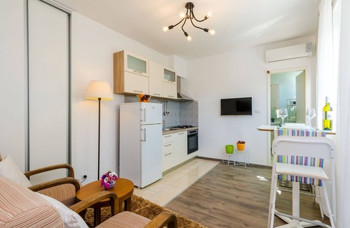 Brasina Apartment | Apartments Knego - One Bedroom Apartment with Balcony and Sea View