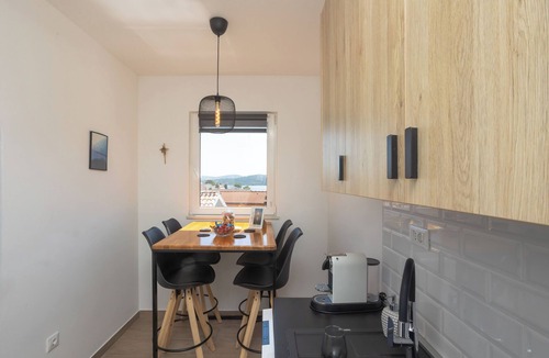 Zaboric Apartment | Apartments Lavandela Girandela (115081-A1) - Zaboric (Sibenik)