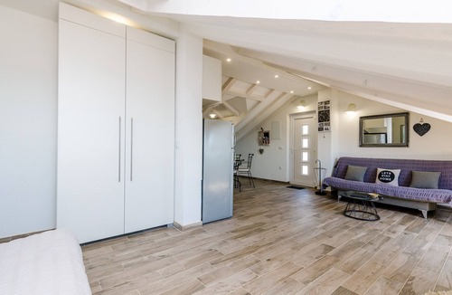 Gruz Apartment | Apartments Life - Two Bedroom Apartment with Balcony and Sea View