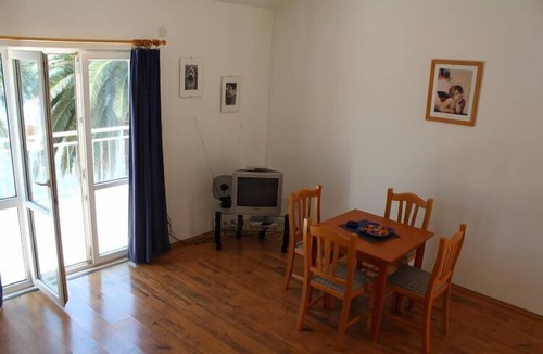 Lozica Apartment | Apartments Lozica - Studio Apartment with Terrace and Sea View