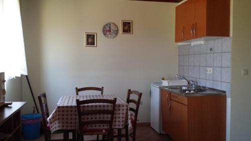 Milohnici Apartment | Apartments Lucija