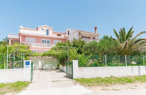 Vlasici Apartment | Apartments Milan (20501-A1) - Vlasici - island Pag