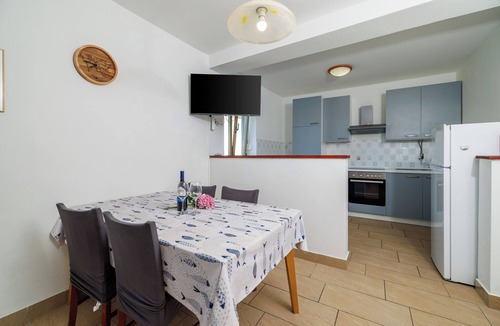 Rab Town Apartment | Apartments Marina (68951-A1) - Lopar - island Rab