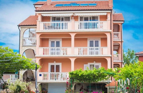 Lopar Apartment | Apartments Marija, (15690), Lopar, hr