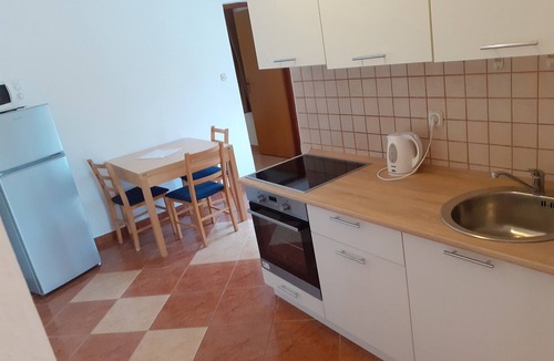 Kuciste Apartment | Apartments Marko Pelješac - One Bedroom Apartment with Balcony and Sea View (1)