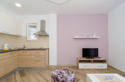 Mlini Apartment | Apartments Marmo - One Bedroom Apartment with Balcony and Sea View (Apartman 1)