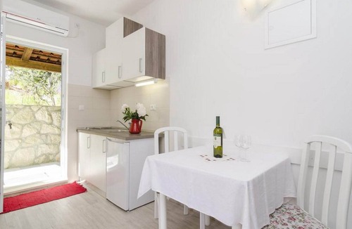Kobas Apartment | Apartments Matuško Mljet - One Bedroom Apartment with Balcony and Sea View