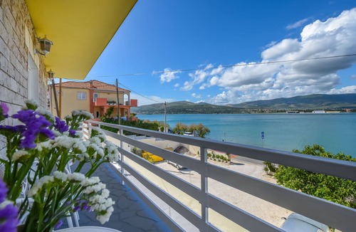 Arbanija Apartment | Apartments Milenka (101421-A1) - Arbanija (Ciovo)