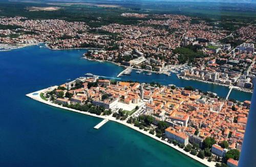 Gornji Karin Apartment | Apartments Milic - Studio Apartment with Sea View 4