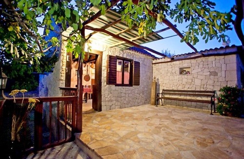 Seget Vranjica Apartment | Apartments Mirko, (10125), Seget Vranjic, hr