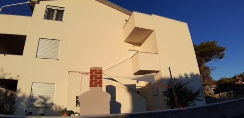 Vir Apartment | Apartments Mondo